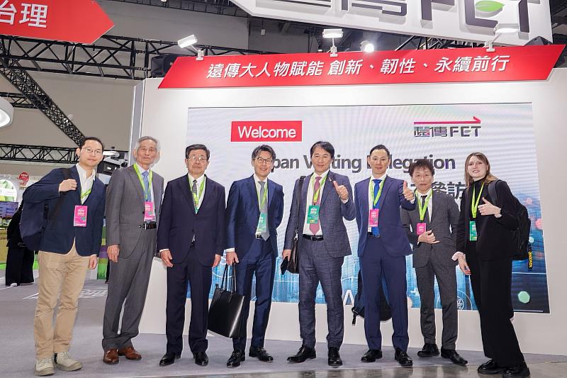 三、遠傳也攜手旗下多家子公司,將已經在台灣有豐富實績的智慧城市、遠距醫療創新應用,逐步向海外市場輸出。
