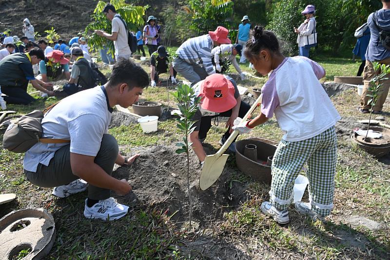 「原地扎根、韌性森活」臺東區域植樹森林市集 邀民眾種樹護生態