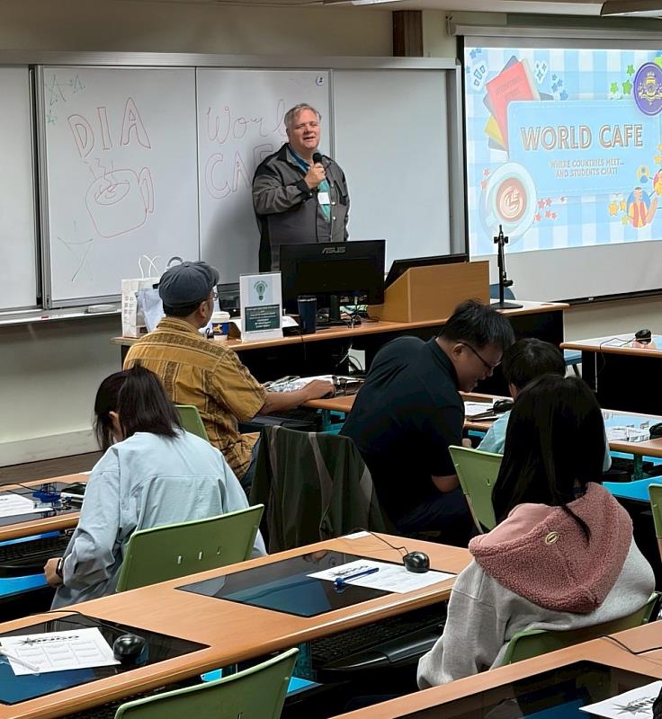 文藻國際事務系傅庸老師解說國際事務：國際政治篇。