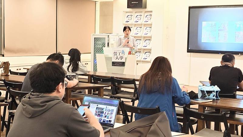 邱琪瑄老師講解數位內容企劃