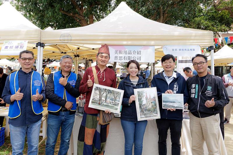 市長高虹安走訪「風之市/采風集」文創市集。