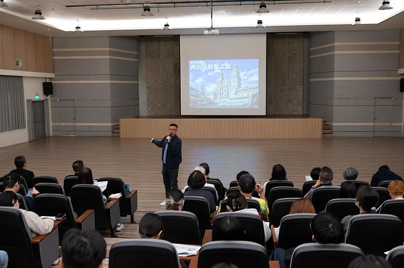 經營西班牙朝聖之路的社群媒體蔡尚志先生，提供經驗及資訊分享，讓西班牙朝聖之路為更多人知曉並為之解惑。