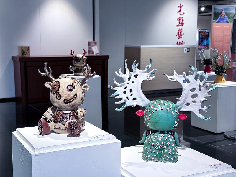 《萌生・器韻》展中最受矚目的「Lulu」系列，從有機生長的枝芽形態延伸出具人格感的角色樣貌，成為展覽亮點之一。