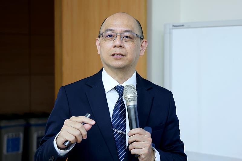 永續發展辦公室高專藍陳淯表示,本次課程將複雜的概念轉變為容易理解的內容,協助學員在短時間內掌握永續治理的重點。