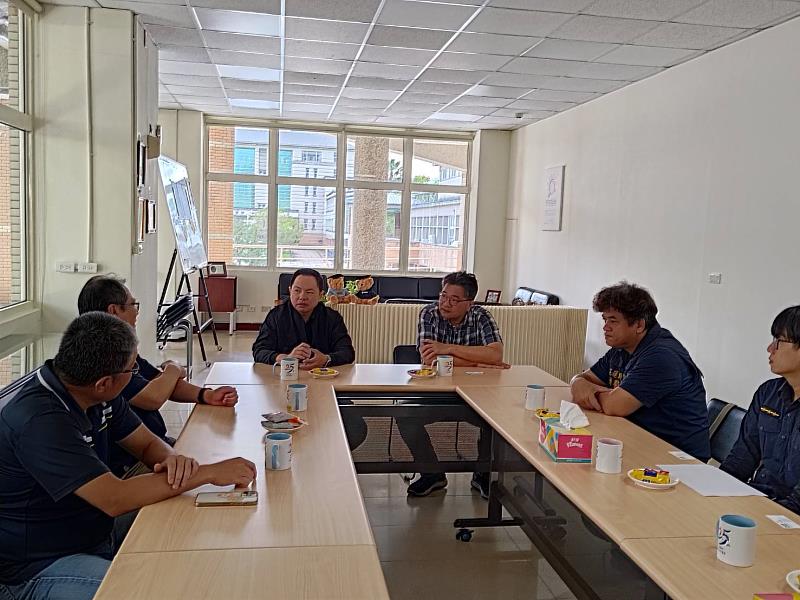 黃清暉分局長分享討論防詐作為。