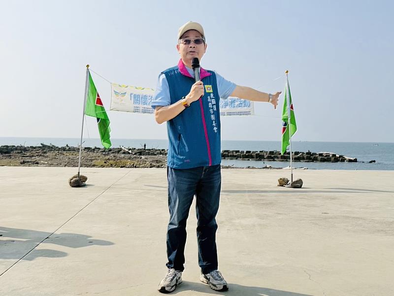 救國團高雄市團委會主任委員李樑堅致詞