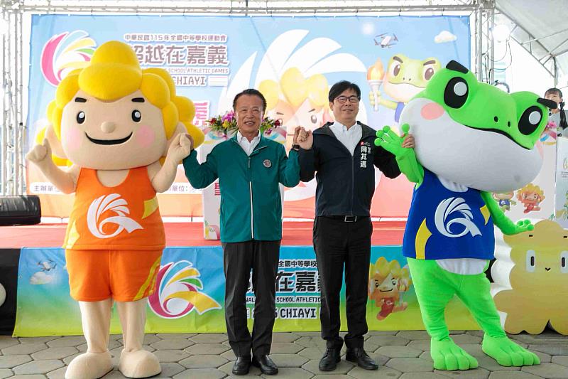 115年全中運聖火傳遞抵達高雄 翁章梁縣長邀全民來嘉作客