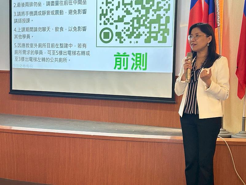 新竹市衛生局副局長林素芬致詞鼓勵。