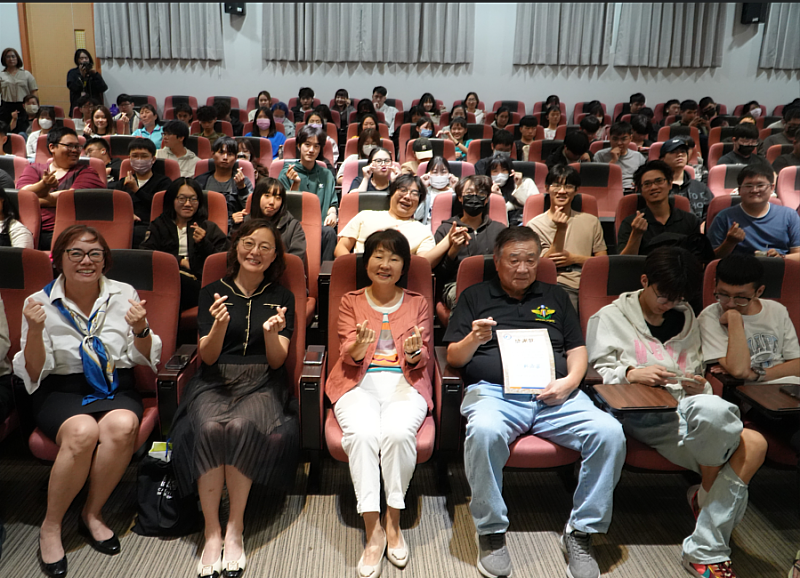 正修科大學務處校友及職涯發展中心於20日舉辦「職涯發展系列-典範人物分享」講座,邀請特科集團創辦人柯約瑟到校演講。