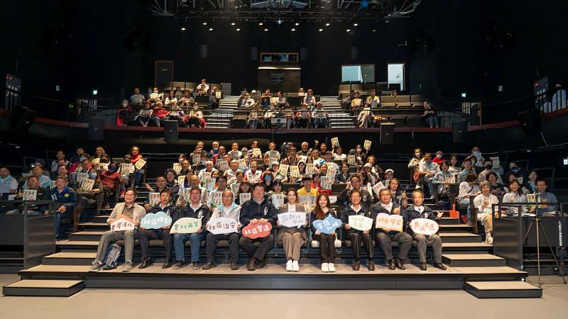 115年「新竹市社區營造聯合說明會」，與會長官與貴賓合影。