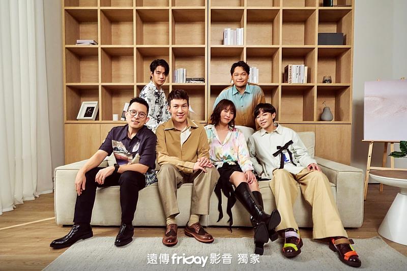 蘇打綠首部團體實境綜藝《6人行不行》,記錄6名團員挑戰機密任務的過程,遠傳friDay影音獨家首播。