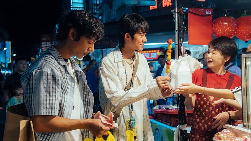 《向流星許願的我們》劇照－文化路夜市