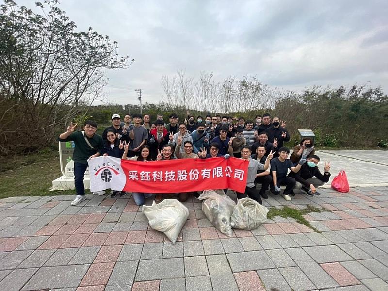 溪埔子人工濕地企業夥伴巡守合照。