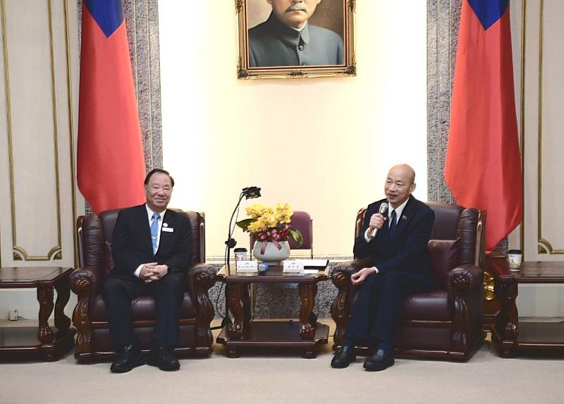 救國團葛永光主任率優秀青年代表拜會立法院韓國瑜院長。