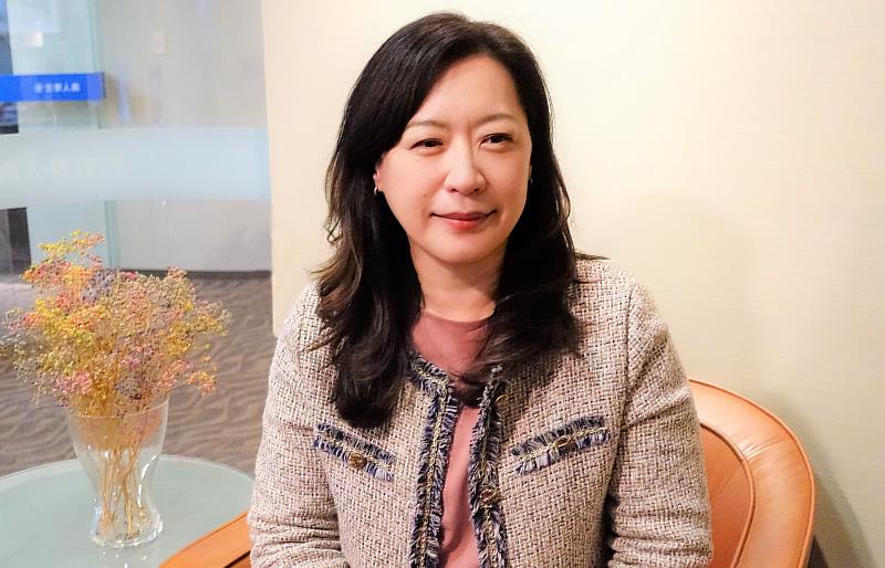 許涵棣經理表示,詐騙集團手法不斷翻新,令人防不勝防,人人皆可能受害。客服人員身處第一線,定期接受教育訓練,持續深化防詐敏感度與應對能力,並依據內部規範「客戶服務防制詐騙措施作業原則」,結合標準化作業流程,建立完整防線。