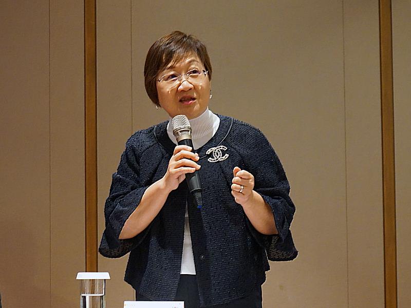 僑務委員會委員長徐佳青出席綜合座談。