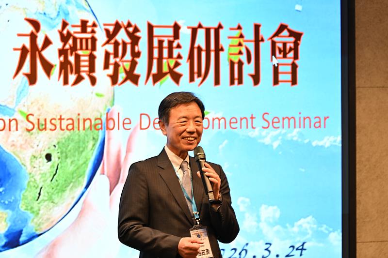 前交通部政務次長張政源博士開幕致詞。