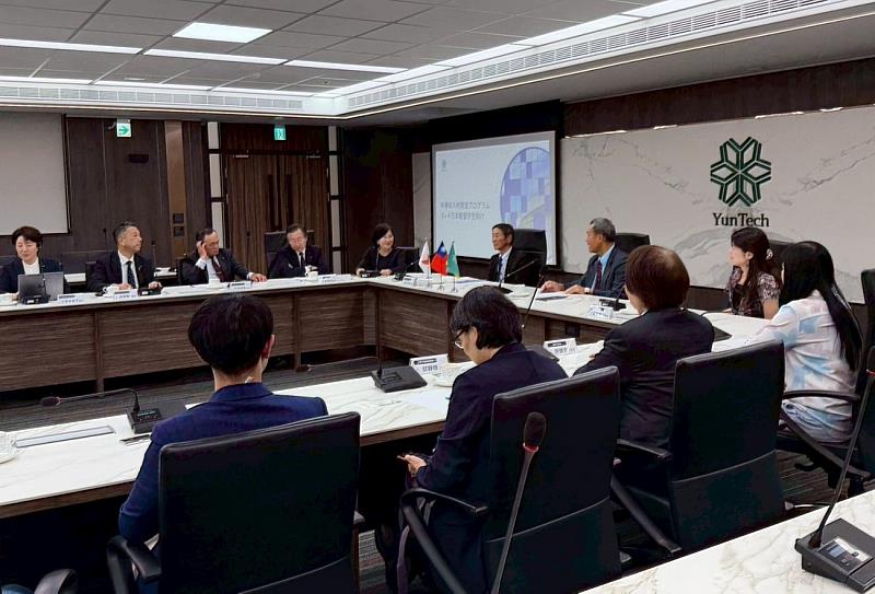 日本靜岡縣議會日台友好議員連盟大合照。
