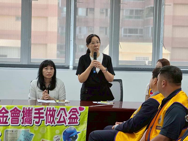 高雄「張老師」謝璦如總幹事分享輔導實戰數據，期盼透過《心靈寶典》的小方法，成為學子豁然開朗的關鍵。