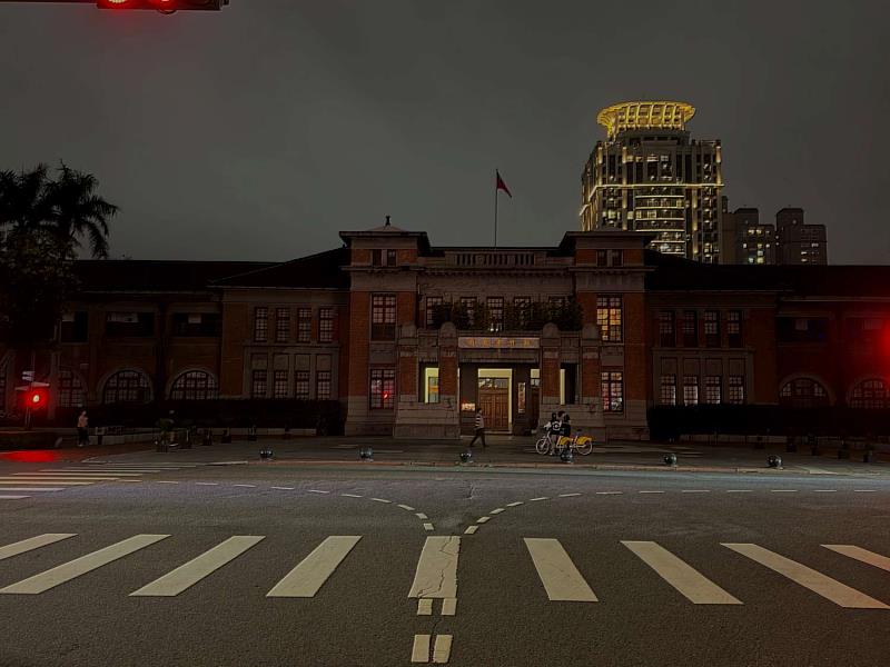 新竹市政府響應關燈。