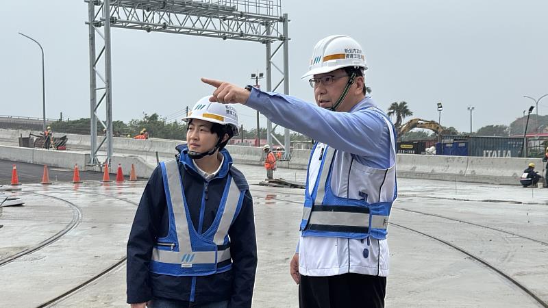 新北捷運局長李政安緊盯工程進度。