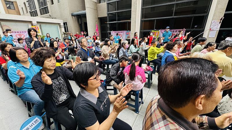 跨世代共學玩出凝聚力 救國團臺中真善美百餘名共融公益行動