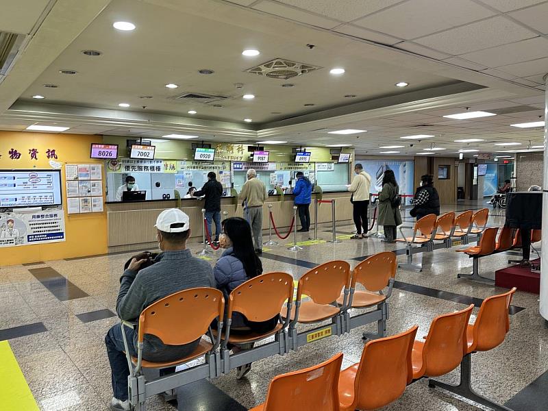新北市立聯合醫院藥劑科櫃檯。