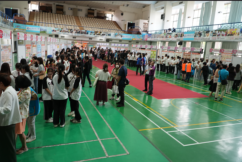 參賽隊伍分別來自全國11縣市,今年總計65組隊伍參賽,遴選出56組優秀隊伍進入決賽。