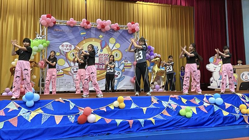 大鄉國小健康大使獲邀朴子市兒童節表揚大會