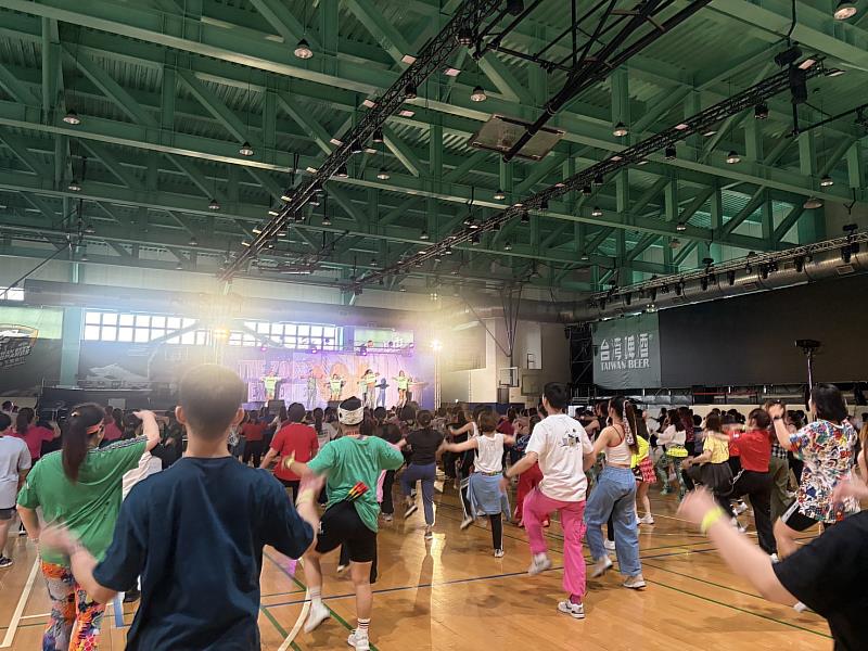 國際ZUMBA大師ZOOR再臨中壢！百人熱力齊舞引爆運動新風潮