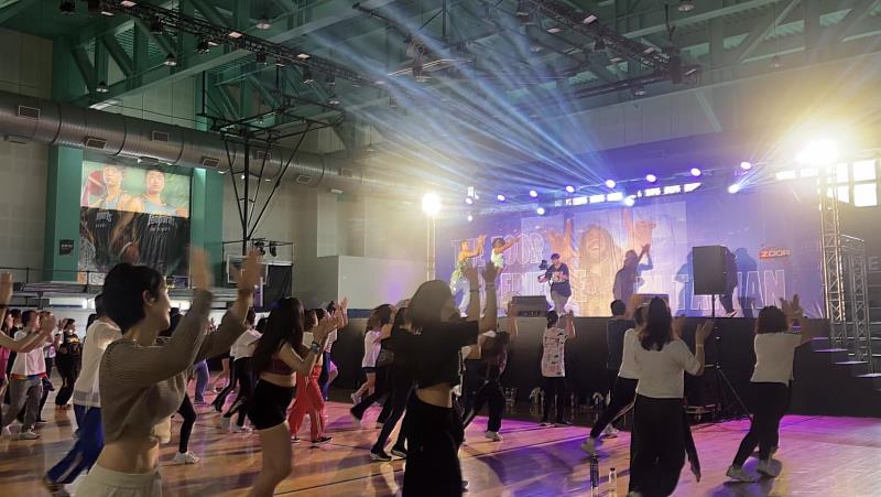 國際ZUMBA大師ZOOR再臨中壢！百人熱力齊舞引爆運動新風潮