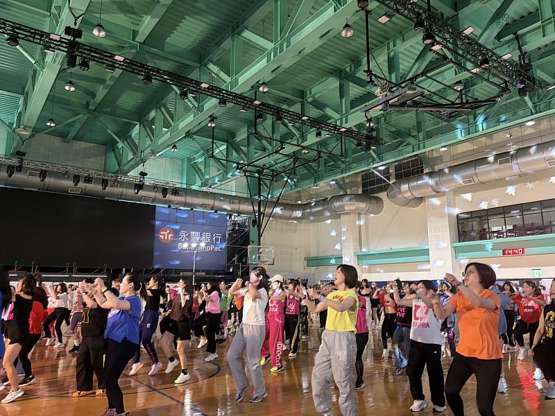 國際ZUMBA大師ZOOR再臨中壢！百人熱力齊舞引爆運動新風潮