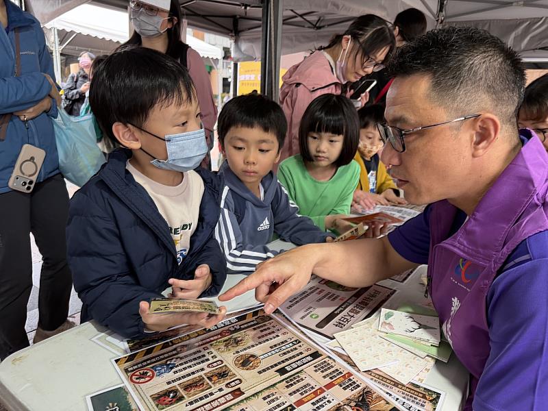 新北市救國團攜手市府 宣導兒童安全守護未來