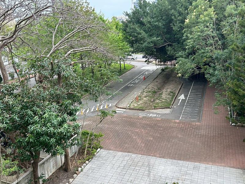 竹市府推動載熙國小活動中心工程設計監造決標,完善教育環境。
