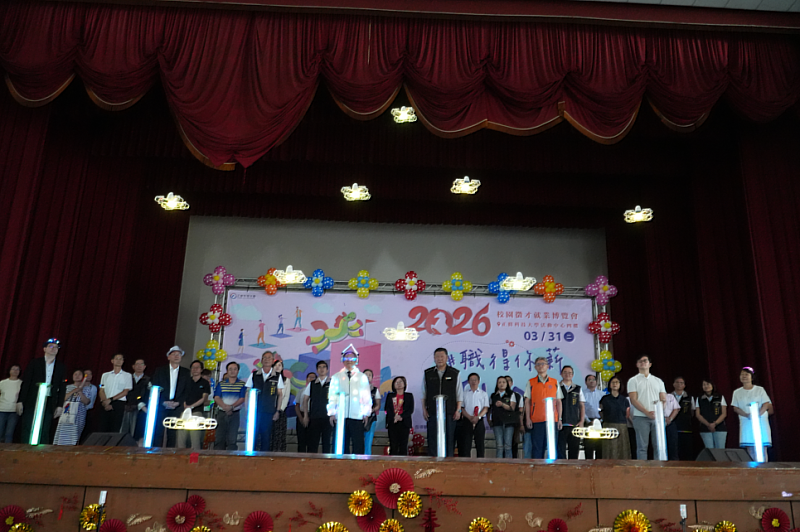 正修「職得你薪」就博會登場 72K高薪搶才、AI無人機秀吸睛