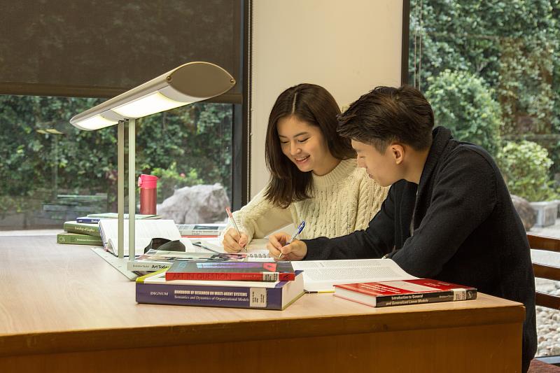 因應全球經濟衝擊 元智祭7萬元助學方案