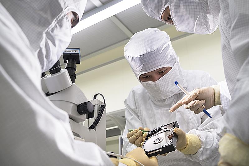 「凌威科技」一家像醫院的硬碟資料救援公司