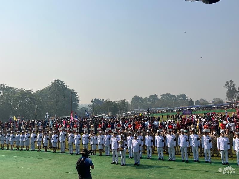 運動大會開幕情景。