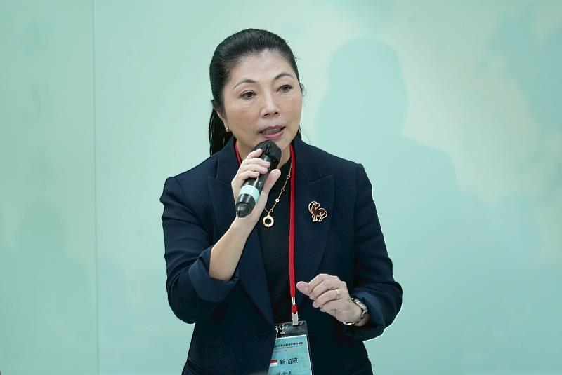 總會長陳舒琴致詞。