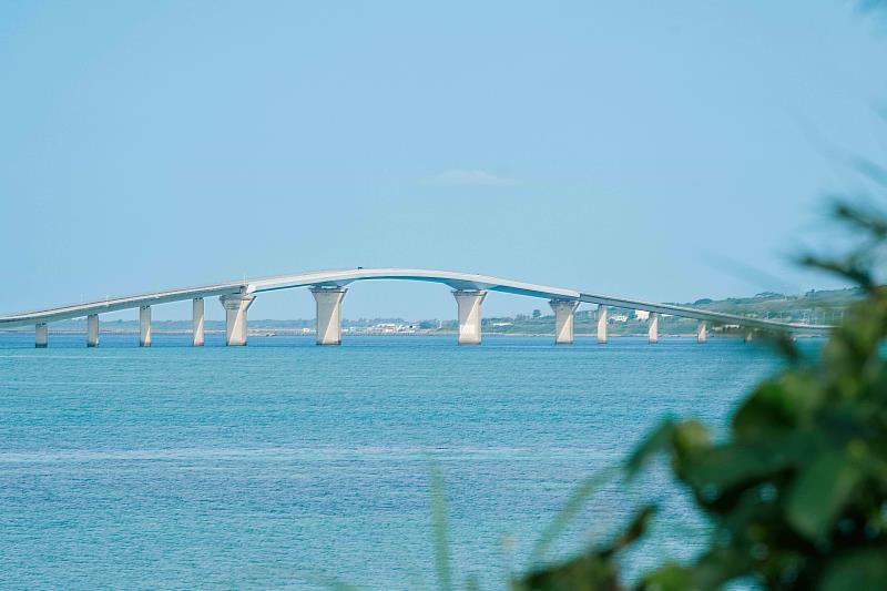 擁有絕美海島景色的台中－宮古島（下地島）航線，票價新台幣7,342元（含稅）起。