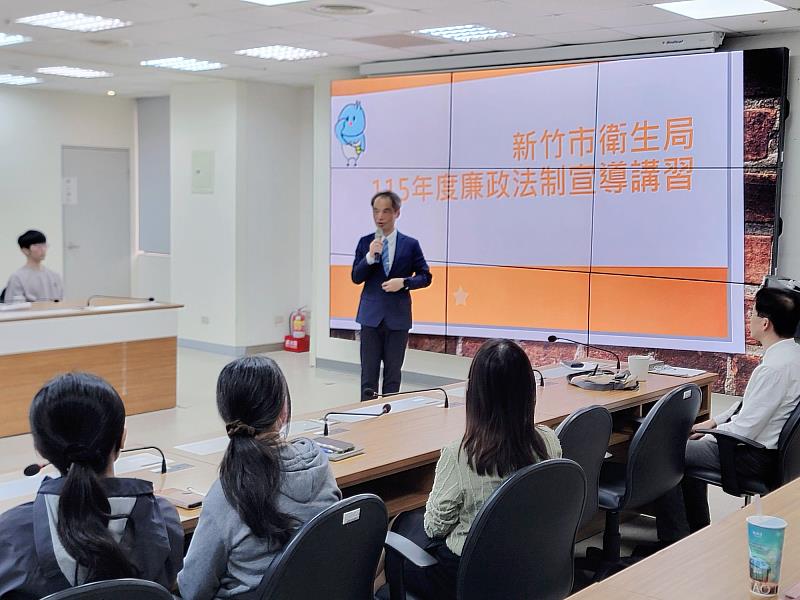 衛生局長陳厚全致詞。