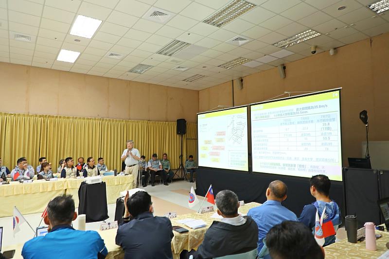 業務報告及專題報告。