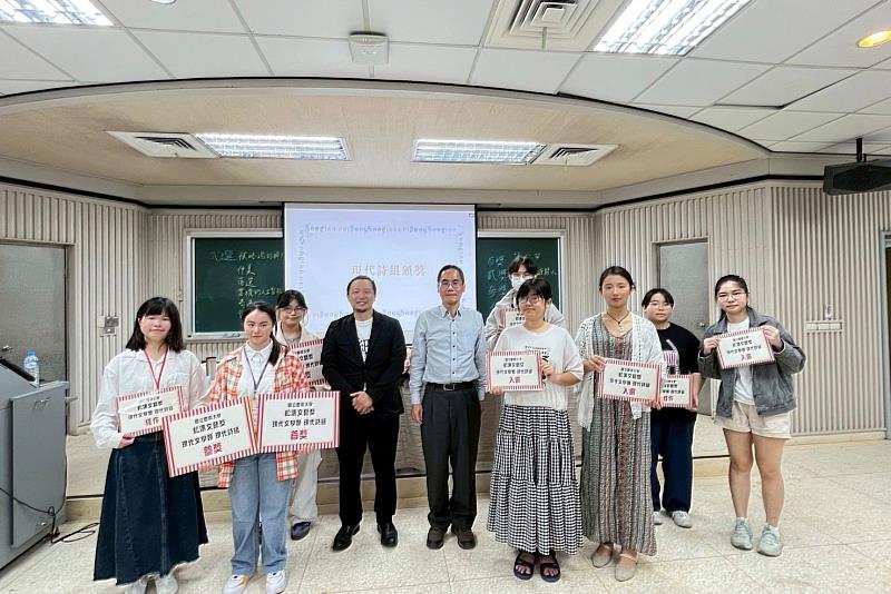 南大持續推動文藝活動，透過松濤文藝獎累積創作經驗，形塑校園穩定發展的藝文環境。