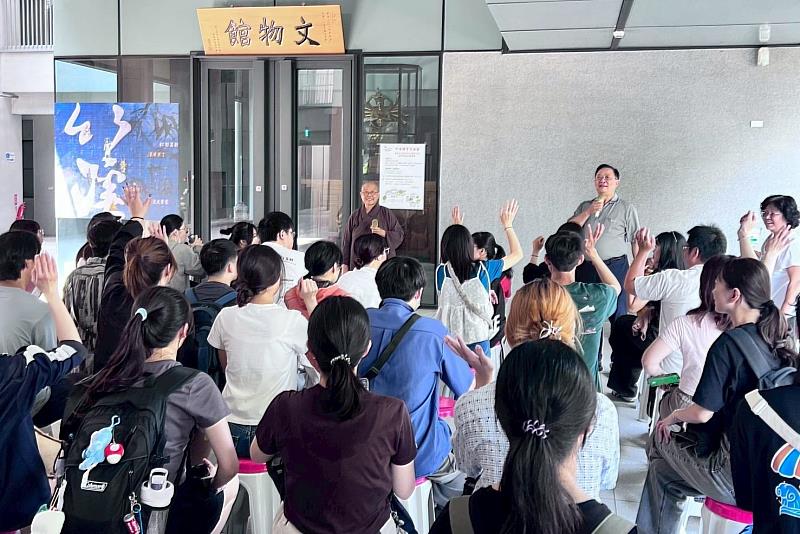 南大師資生透過導覽認識竹溪禪寺歷史脈絡，從文化理解延伸教育思考，培養具覺察力的教學視角。