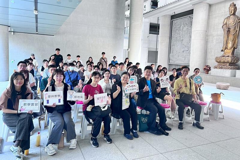 南大課程融入聞香、聽鐘與觀察體驗，引導師資生在環境中練習專注與自我調整，發展教學引導能力。