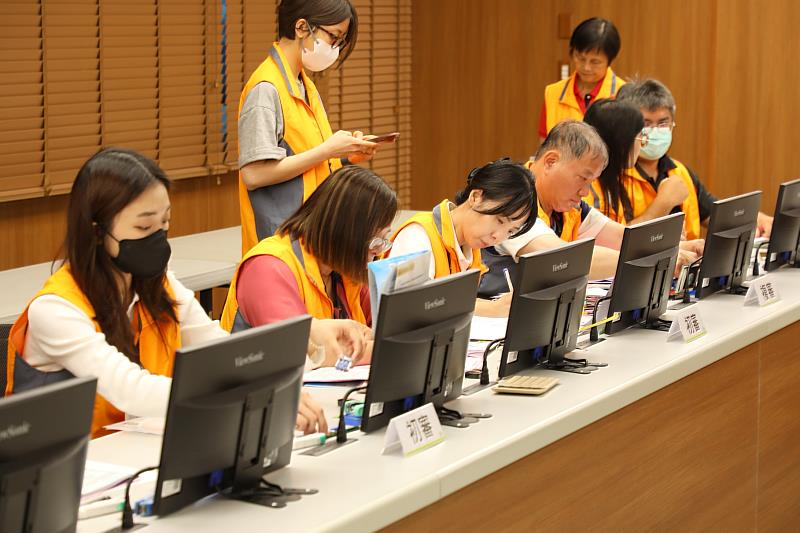 建國二村抵費地全數標脫 17封搶一標 平均溢價率約61％