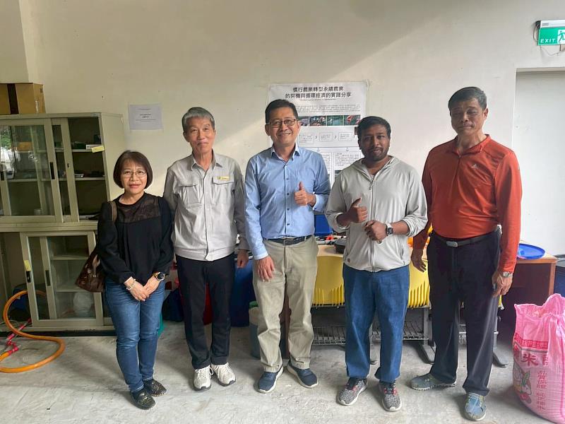 欣欣水泥參訪東華大學廚餘轉液態肥示範場。