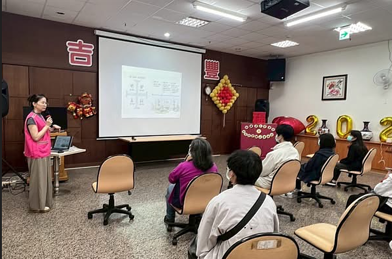 黃品瑜主任分享長照經驗。