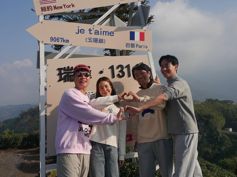 嘉義的光不間斷 嘉義山區4月賞螢季浪漫開跑