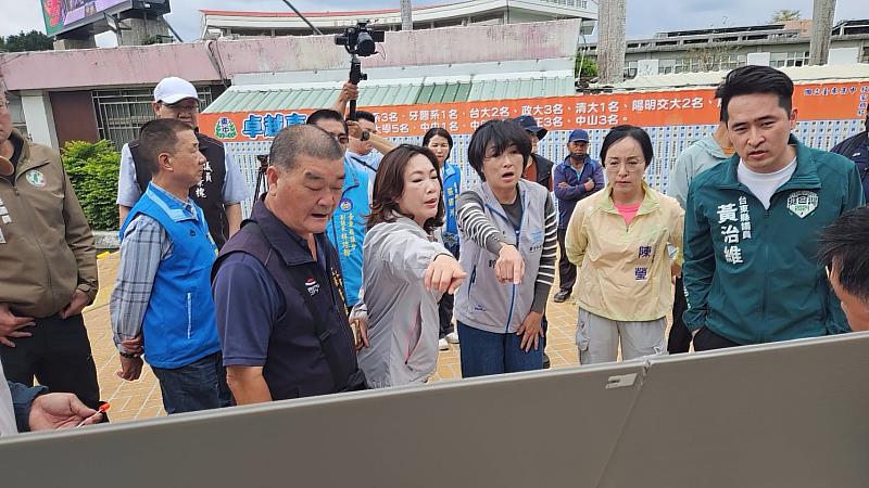 饒慶鈴視察太平溪緊急疏濬、臺東高中周邊人行環境改善工程。